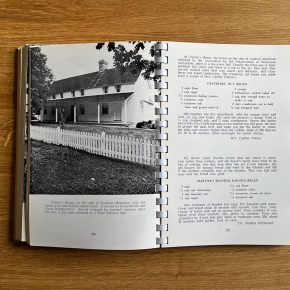 Helen Exum's Chattanooga Cookbook 1970 Tennessee Vintage Southern Collectible - Picture 4 of 10